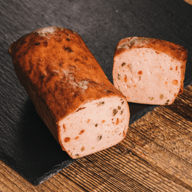 Chili Leberkäse – ca. 500 g | Pikant gewürzt & über Buchenholz geräuchert - kumitzbervg.com