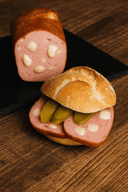 Käseleberkäse – ca. 500 g | Rauchofen - Leberkäse mit Käse | Backfertig & herzhaft genießen - kumitzbervg.com
